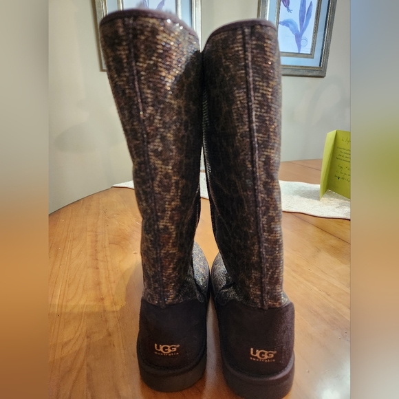 UGGS tall boots, leopard patten, Never wore - Picture 3 of 6